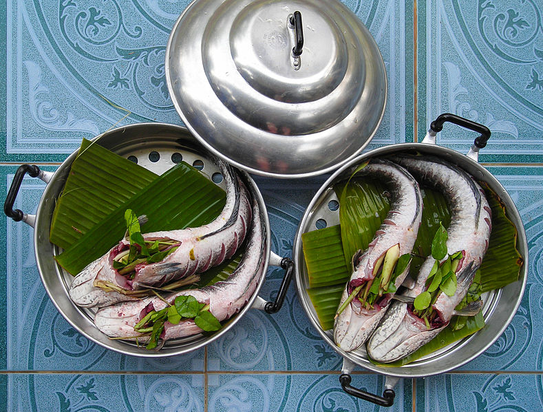 Какие травы и пряности используются для приготовления блюд тайской кухни